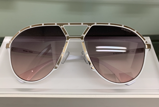 Model Elvis 1  -White aviator sunglasses with metallic plate.